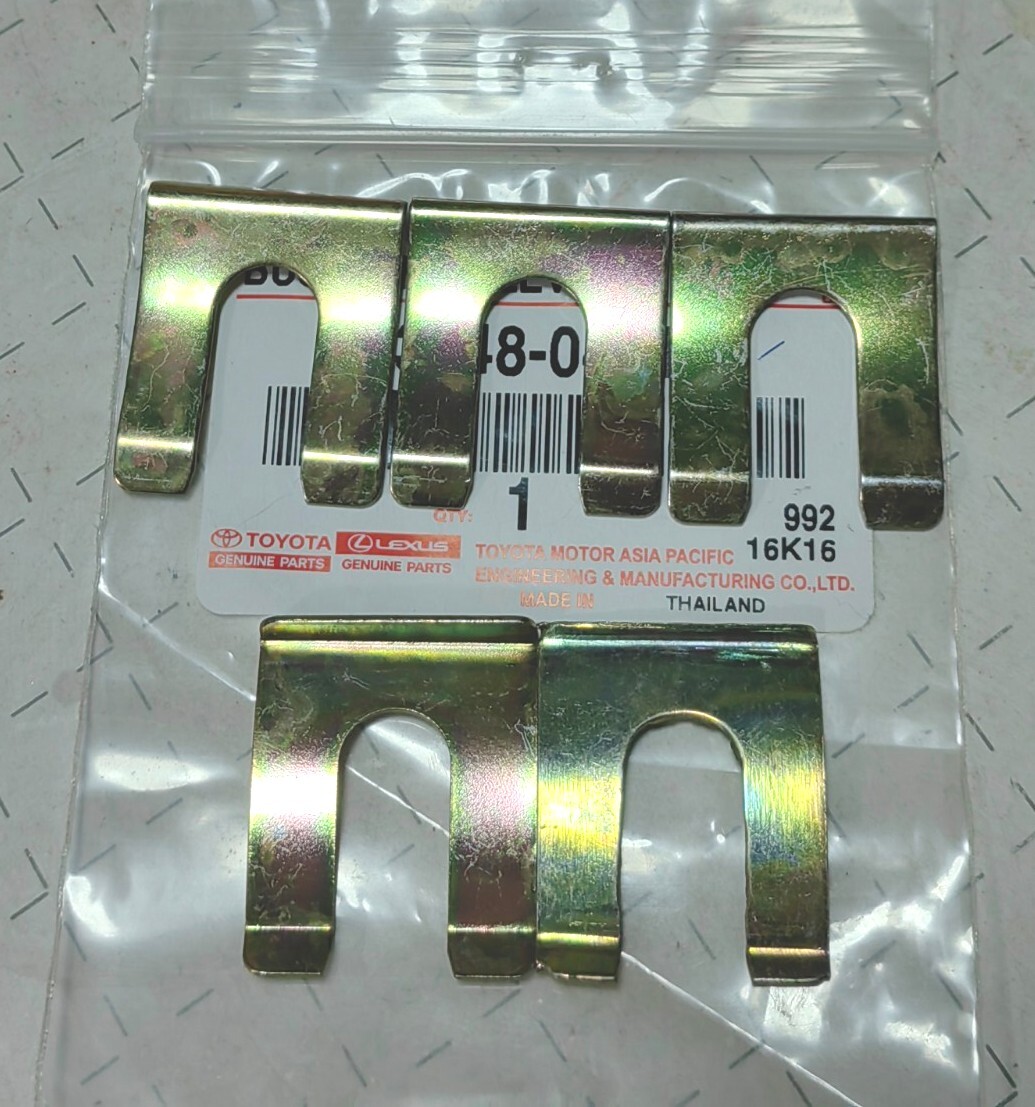 5 x TOYOTA CELICA TA22 TA23 TA27 RA25 RA28 BREAK PIPE HOSE CLAMPS CLIPS NEW