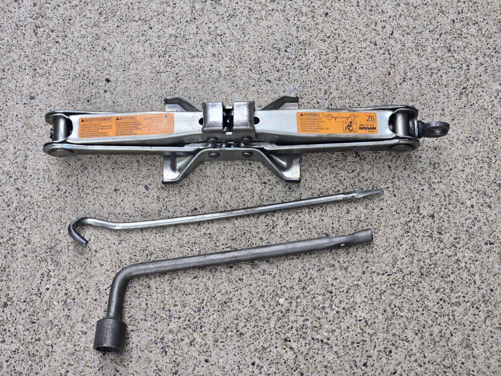 2008 - 2024 Infiniti G35 G37 Q50 Q60 400Z Car Jack With Tools Complete Set 2008 - 2024 Infiniti G35 G37 Q50 Q60 400Z Car Jack With Tools Complete Set
