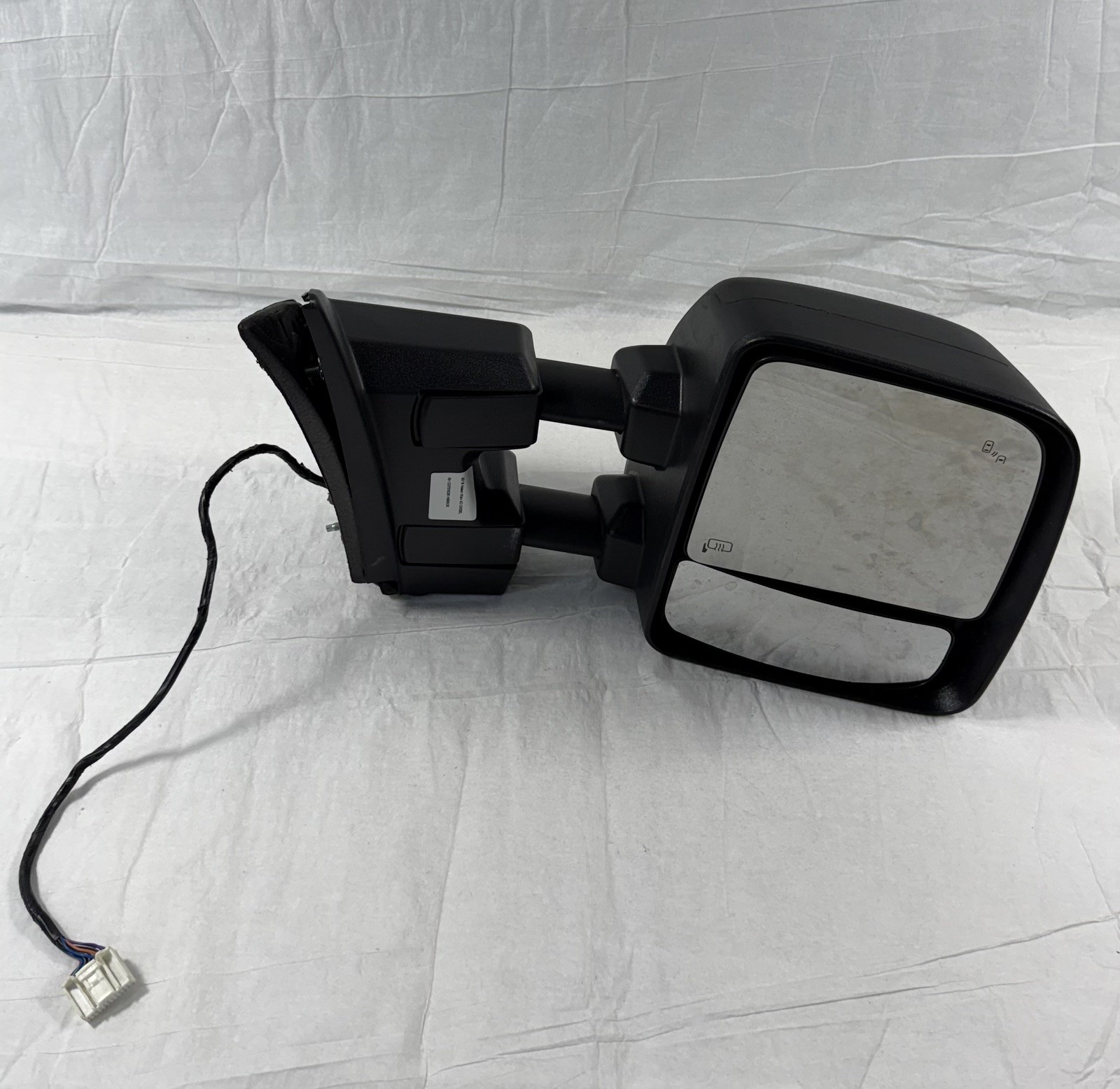 2016-2019 Nissan TITAN XD Towing Mirror  Passenger Right Side 96301EZ91E