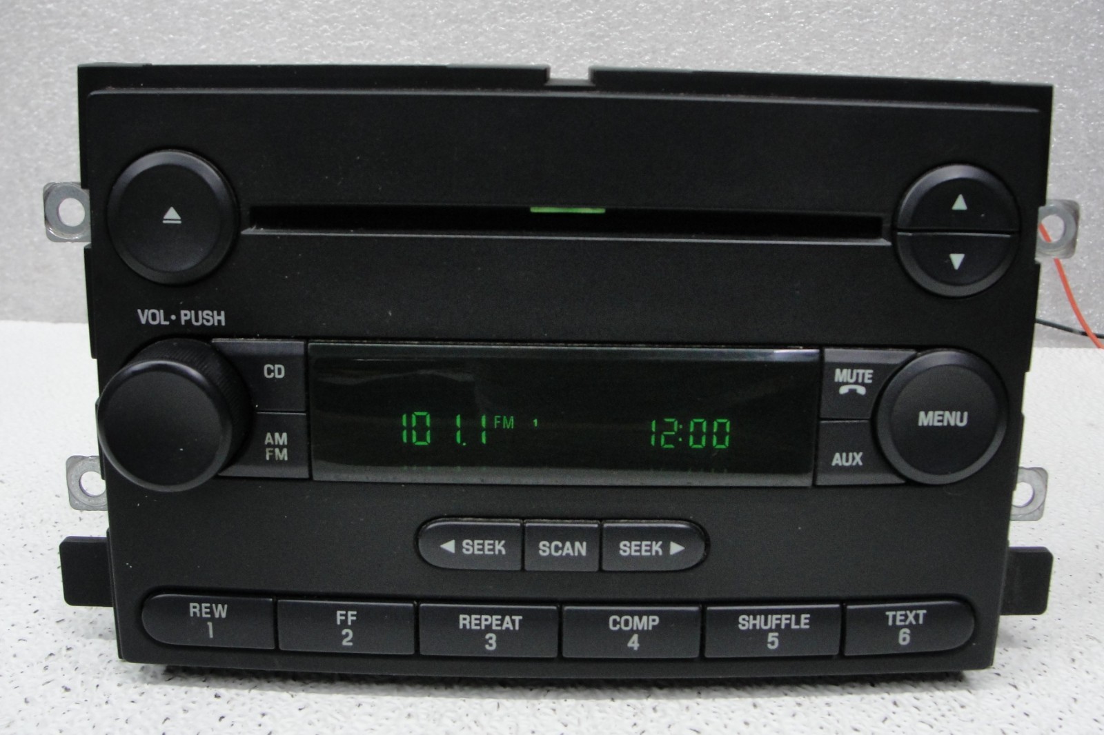 Ford OEM single CD am/fm RADIO Freestyle F150 Explorer Fusion Edge 04-10 5L3T