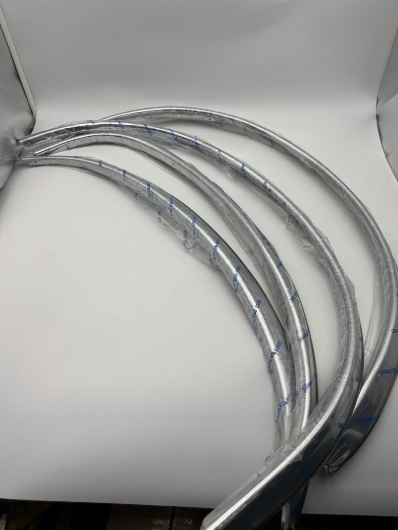 1973-1992 Jaguar XJ6/XJ12 XJ Series 2/3 4Dr Fender Trim Wheel Well 4Pc NOS 1973-1992 Jaguar XJ6/XJ12 XJ Series 2/3 4Dr Fender Trim Wheel Well 4Pc NOS