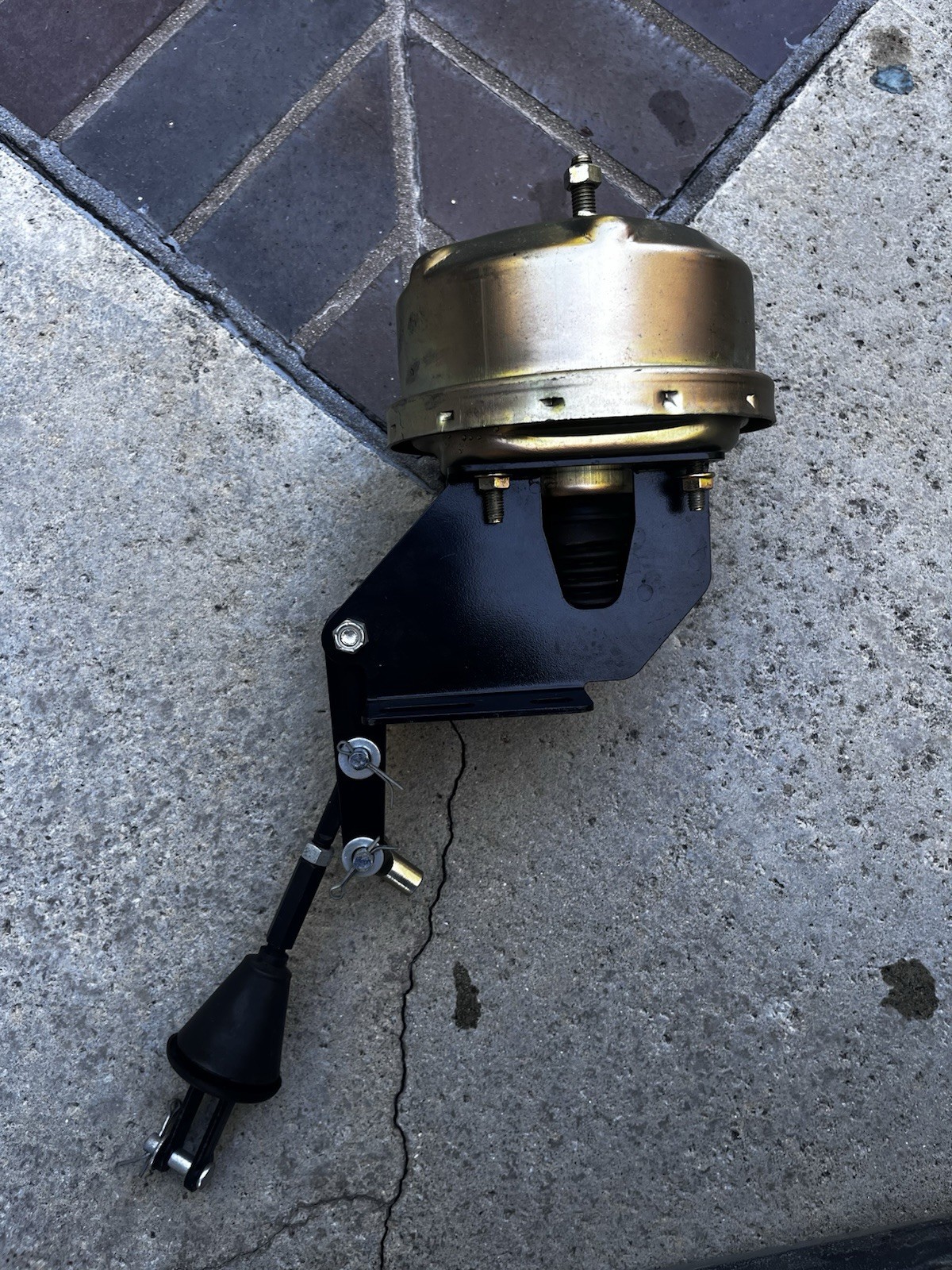 Buyers Products 50 Ton Air Compensated Pintle Hitch (With Chamber And Plunger)