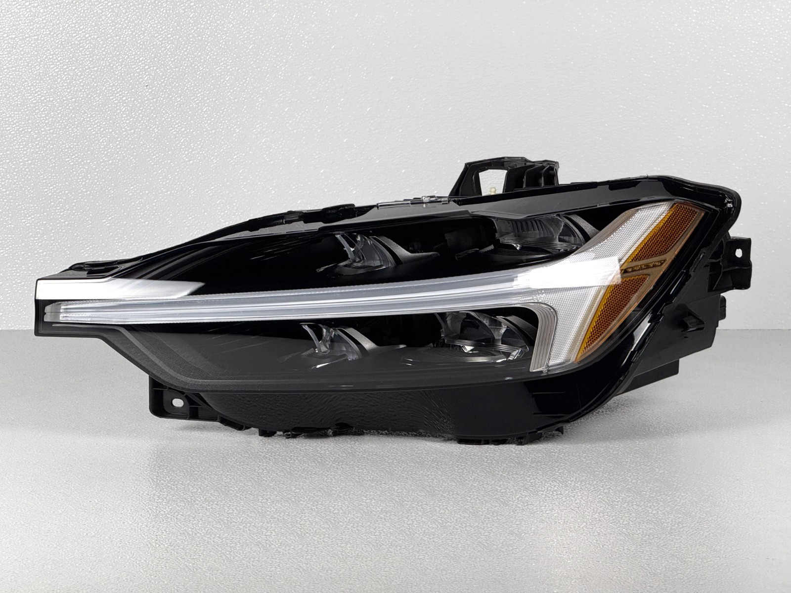 PERFECT 2020-2022 VOLVO XC60 FULL LED ADAPTIVE BLACK DRIVER HEADLIGHT 32337392