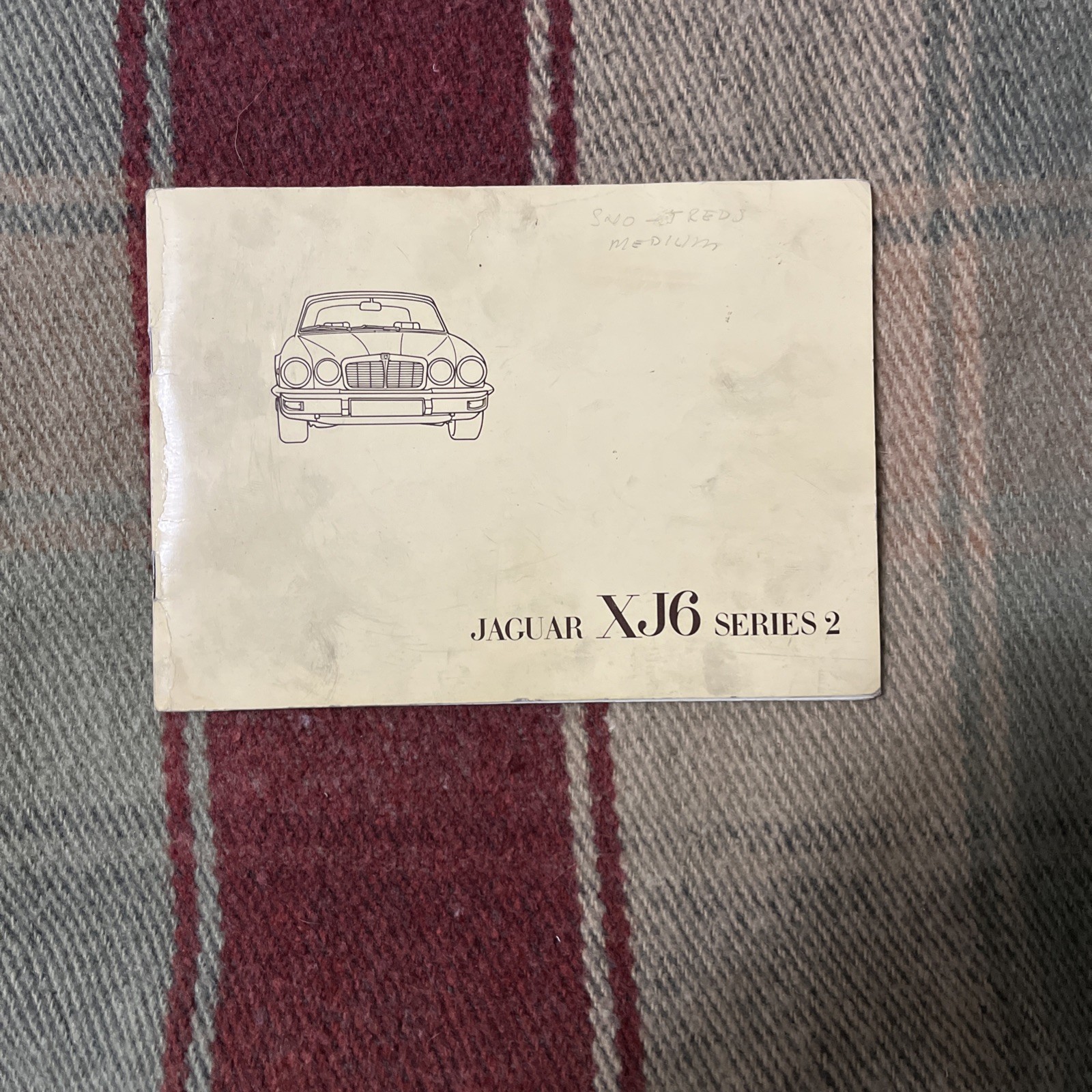 1974-1979 Jaguar XJ6 Series 2 Owner Operator Manual. 1974-1979 Jaguar XJ6 Series 2 Owner Operator Manual.