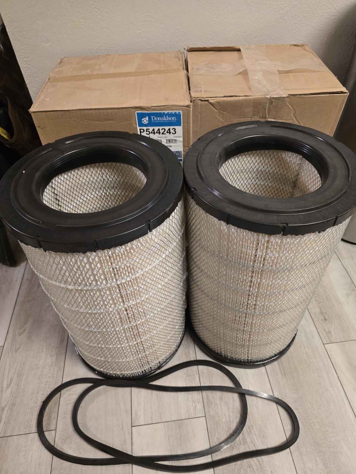 Donaldson P544243 Air Filter 2-Pack Peterbilt Mack AF25955 RS4572 42798