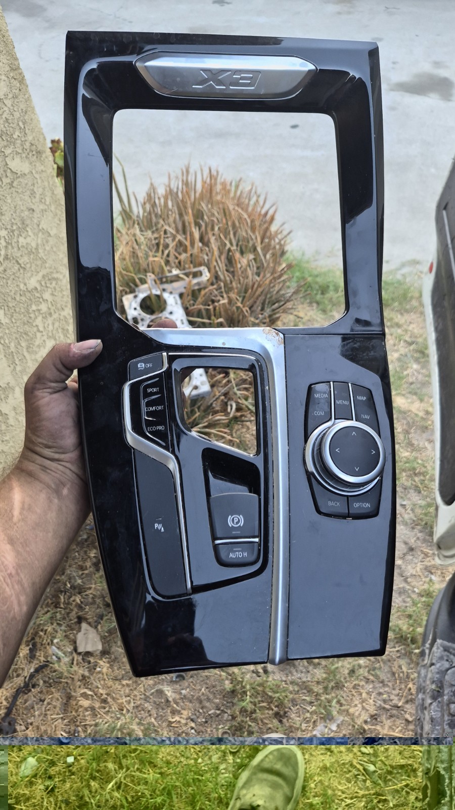 2018-2021 BMW X3 G01 CENTER CONSOLE TRIM PANEL MEDIA NAVI KNOB SWITCH 5A14E63 2018-2021 BMW X3 G01 CENTER CONSOLE TRIM PANEL MEDIA NAVI KNOB SWITCH 5A14E63