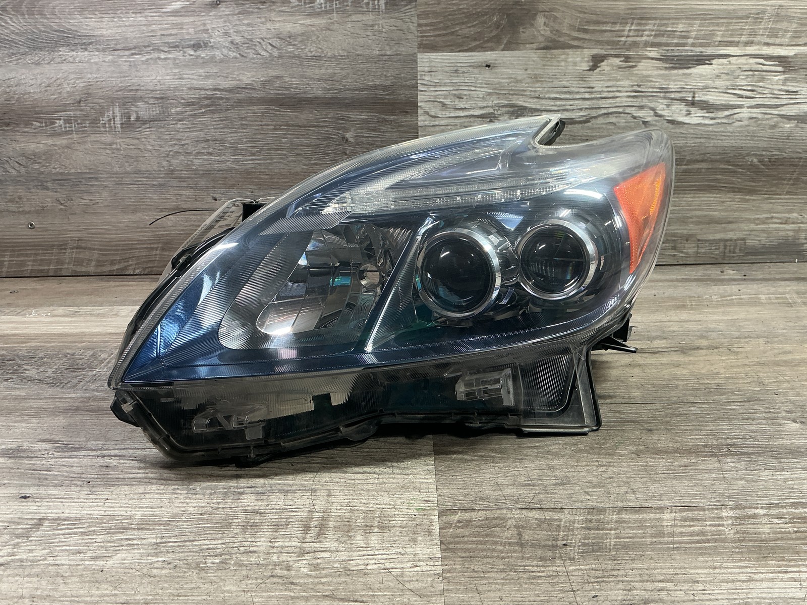 USED - 2012-2015 Toyota Prius L Headlamp LED - OEM