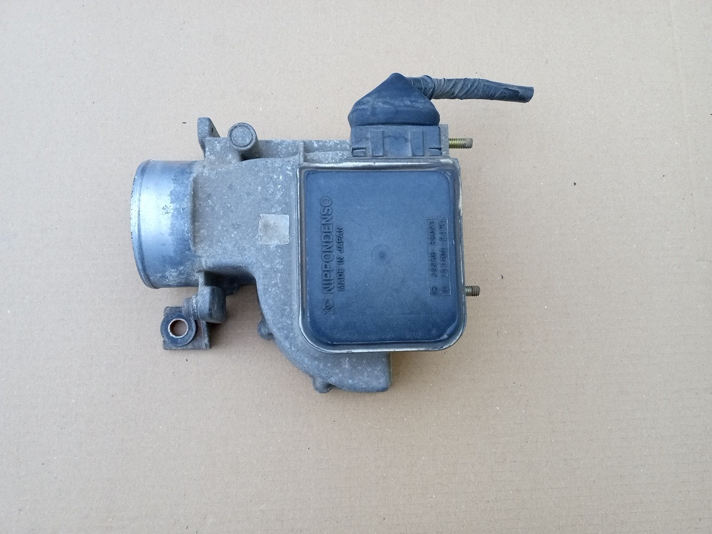 For 1984-88 Toyota Pickup 4Runner OEM 22RE Mass Air Flow Sensor Meter 2225035020