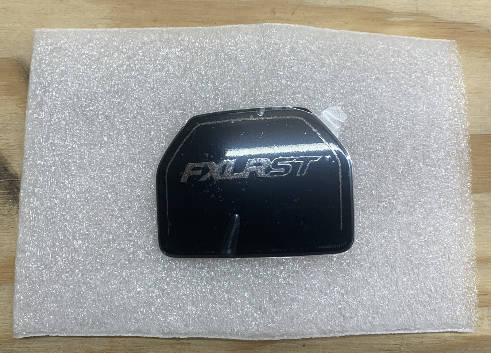 HARLEY DAVIDSON LOW RIDER ST TANK CONSOLE BADGE - NEW OEM