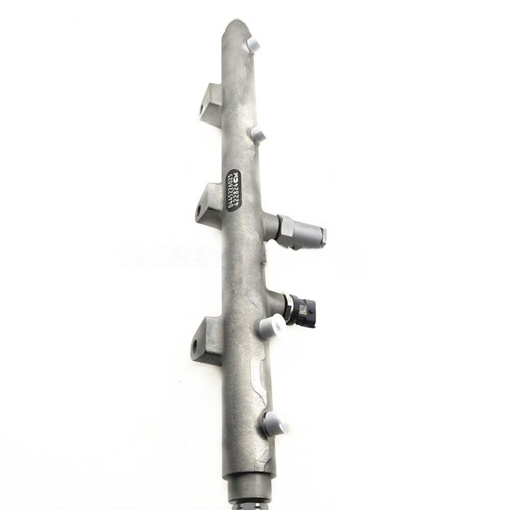 Fuel Common Rail 3963815 0445226025 For Cummins Isle Engine