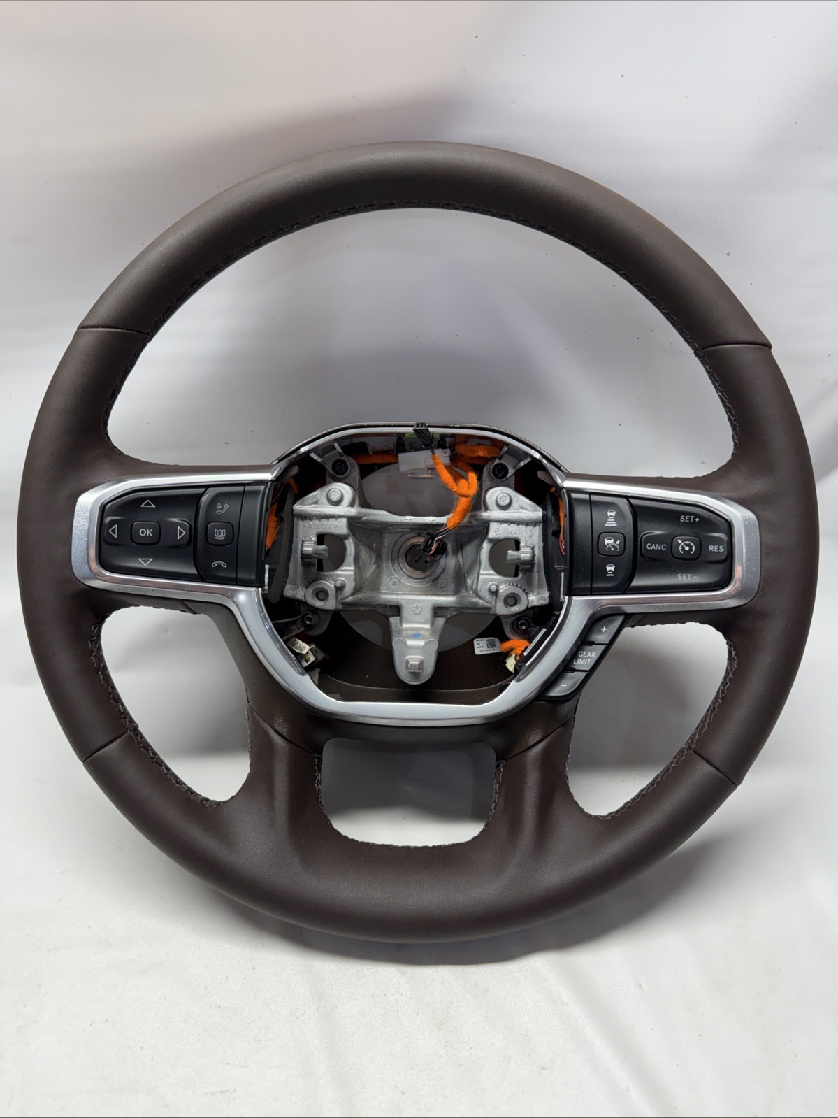 2023-2026 RAM 2500 3500 LEATHER WRAPPED STEERING WHEEL HEATED BROWN HEATED NICE