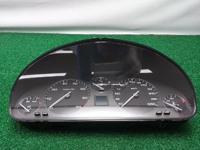 2005 Peugeot 607 Instrument Cluster OEM 9653139880