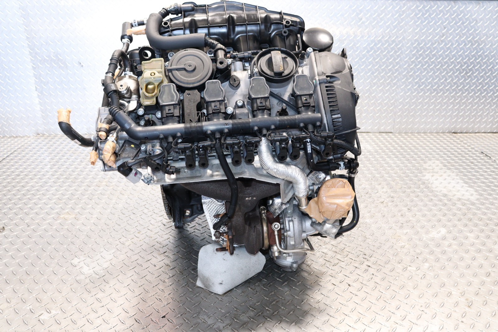 JDM 13-16 AUDI A4 A5 2.0T CAED EA888 TFSI TURBO ENGINE MOTOR PLASTIC INTAKE