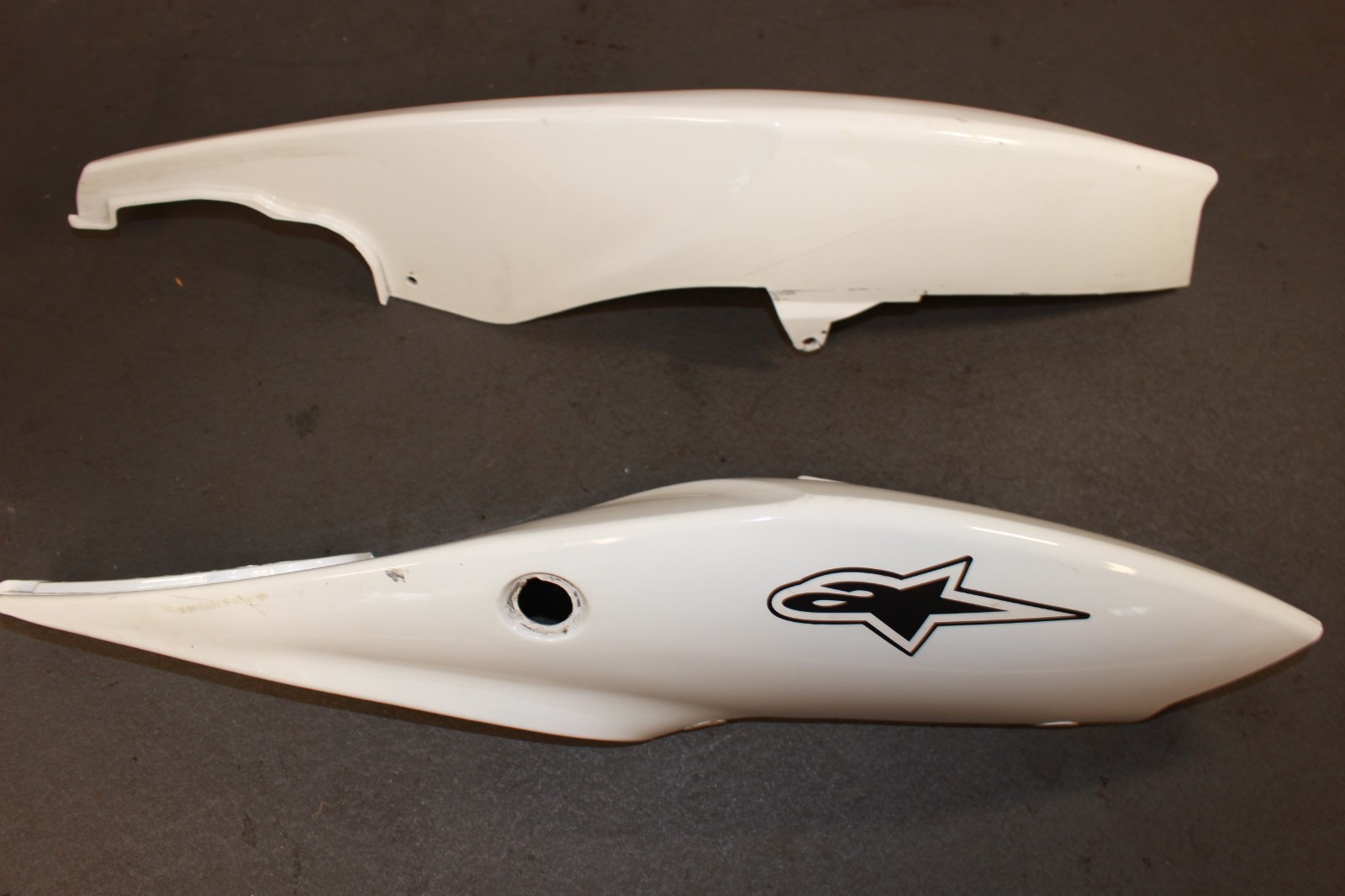 06 07 Suzuki GSXR600 GSXR750 Rear Tail Fairing Cowl Set 45511-01H 45512-01H