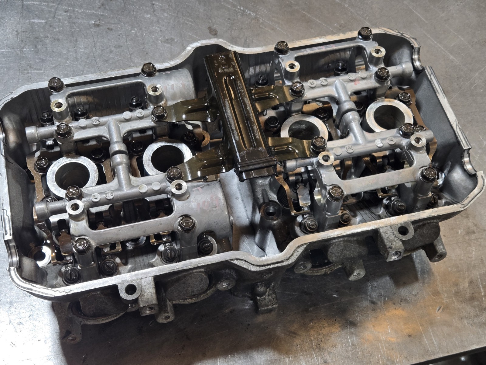 1987 1988 1989 Honda CBR600F1 (5500 Mile) Loaded Cylinder Head 1987 1988 1989 Honda CBR600F1 (5500 Mile) Loaded Cylinder Head