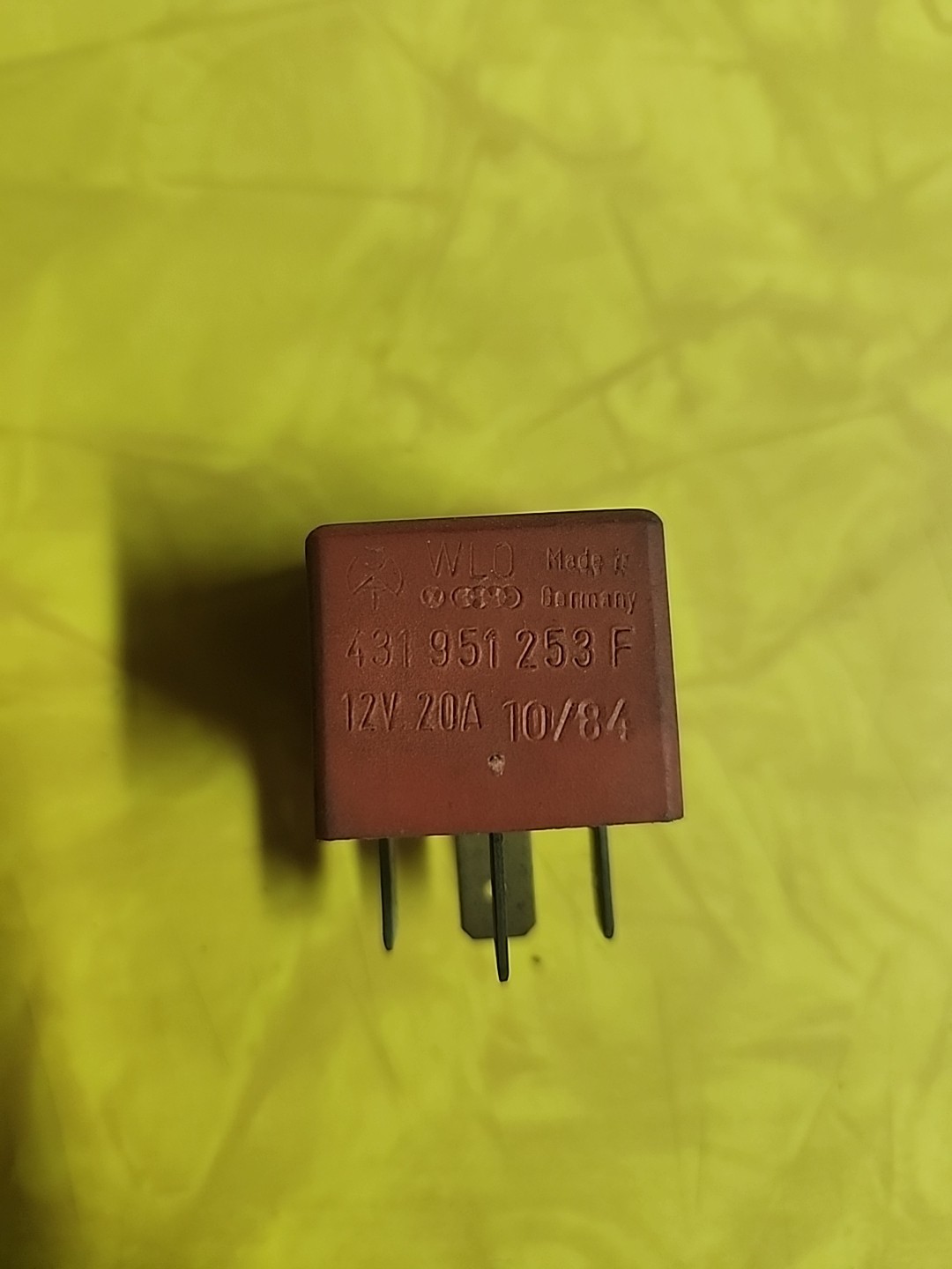 Audi/VW Relay 431951253F