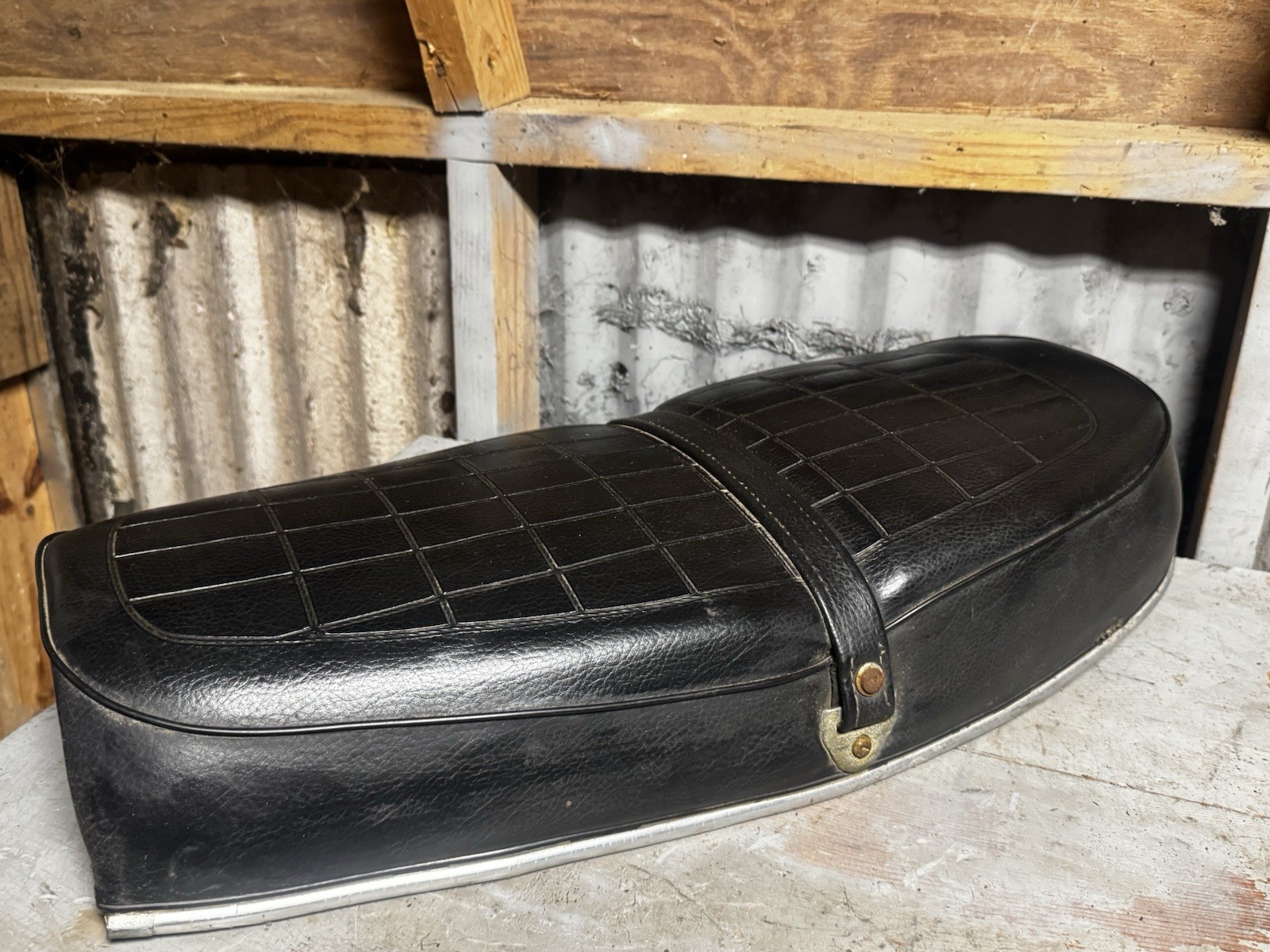 1972-1976 Honda CB750K FRONT DRIVERS SEAT OEM