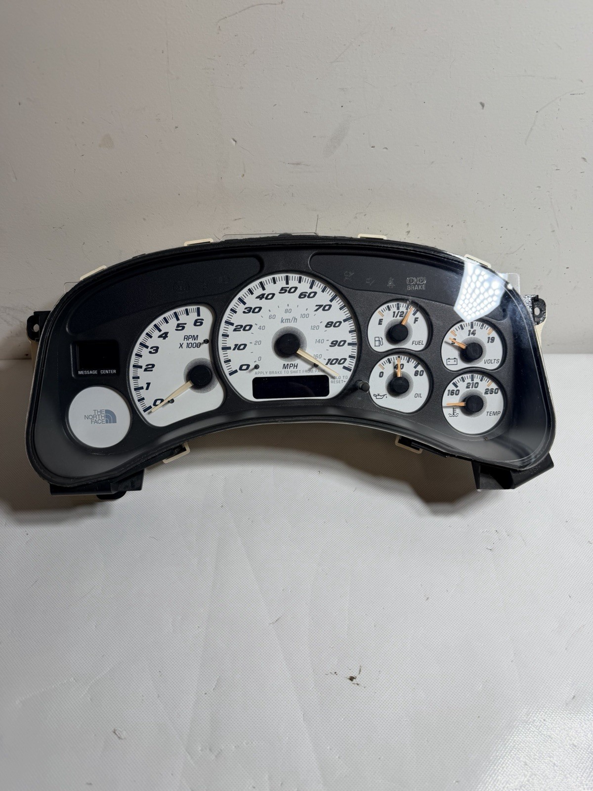 99-02 Chevrolet Avalanche North Face Edition White Gauges Instrument Cluster T13