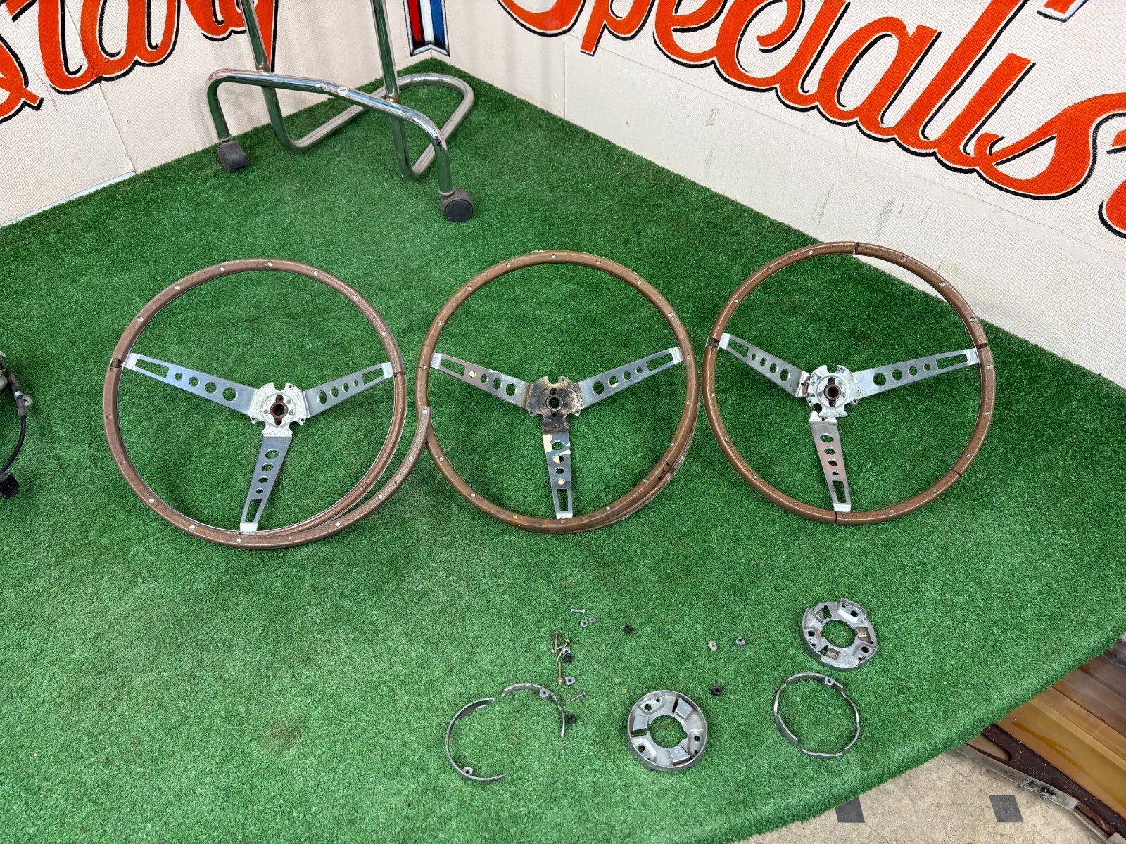 1967 Mustang Steering Wheel Deluxe Woodgrain wheel 67 LOT 3 WHEELS BROKEN CORE 1967 Mustang Steering Wheel Deluxe Woodgrain wheel 67 LOT 3 WHEELS BROKEN CORE