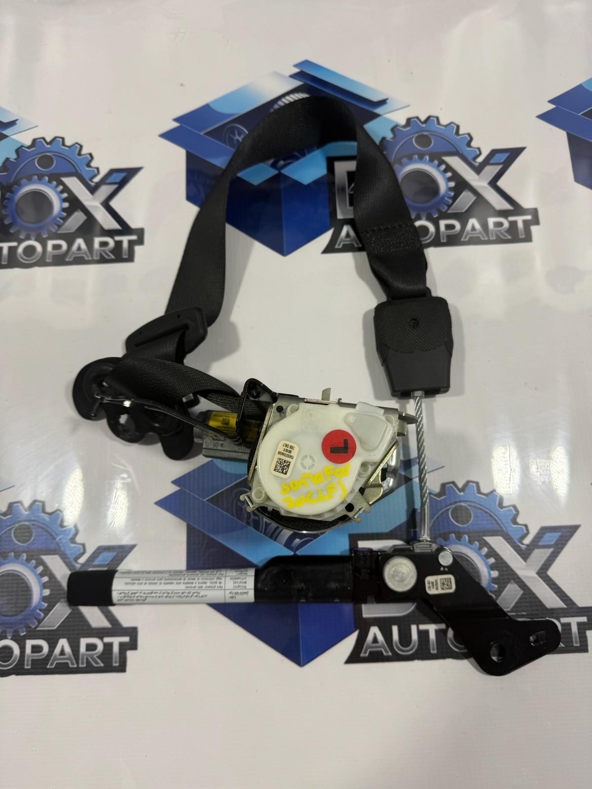 2019-2020 HYUNDAI SANTA FE FRONT LEFT DRIVER SEAT BELT RETRACTOR 88810-S2000 OEM