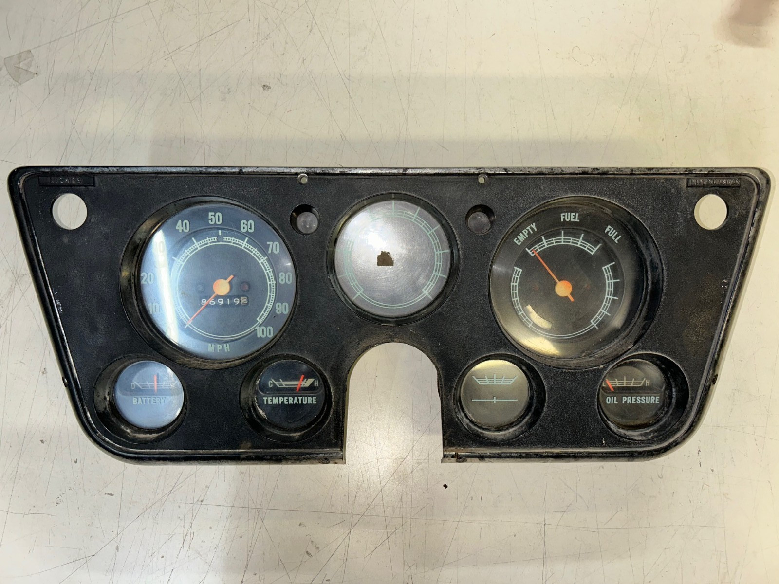Used 1967-72 Chevy GMC C10 C20 C30 Instrument Gauge Cluster w/Oil Psi Temp Batt Used 1967-72 Chevy GMC C10 C20 C30 Instrument Gauge Cluster w/Oil Psi Temp Batt