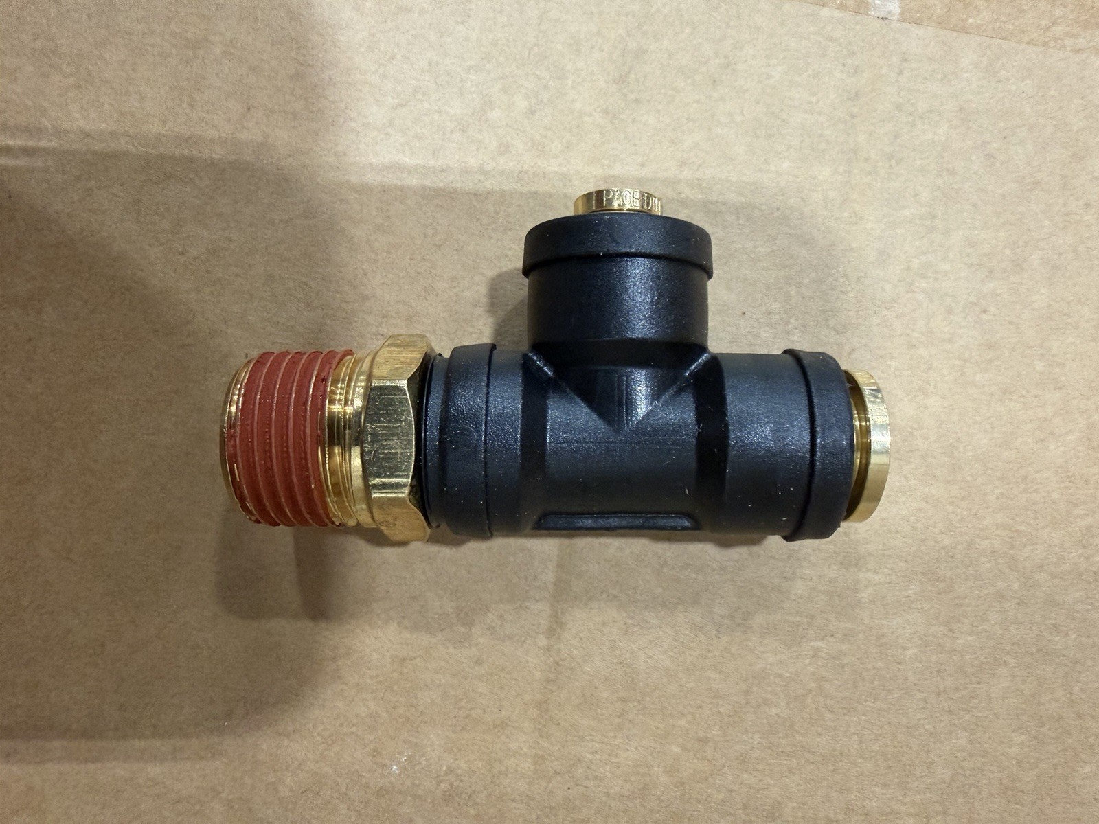 Air Fitting - PETERBILT KW G381024080804