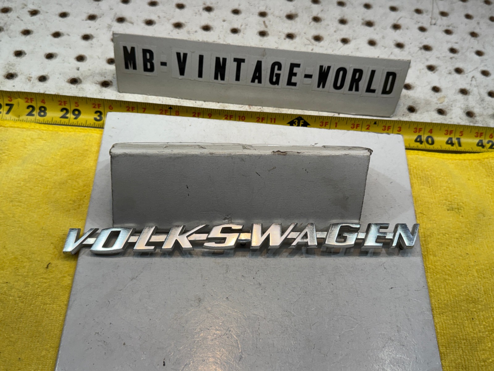 Genuine VW 1967-1979 Old Beetle rear engine Lid Metal OEM 1 Emblem