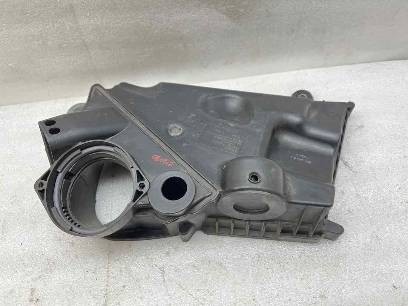 2006 BENTLEY Right Hand Lower Air Cleaner P/N 301129601F
