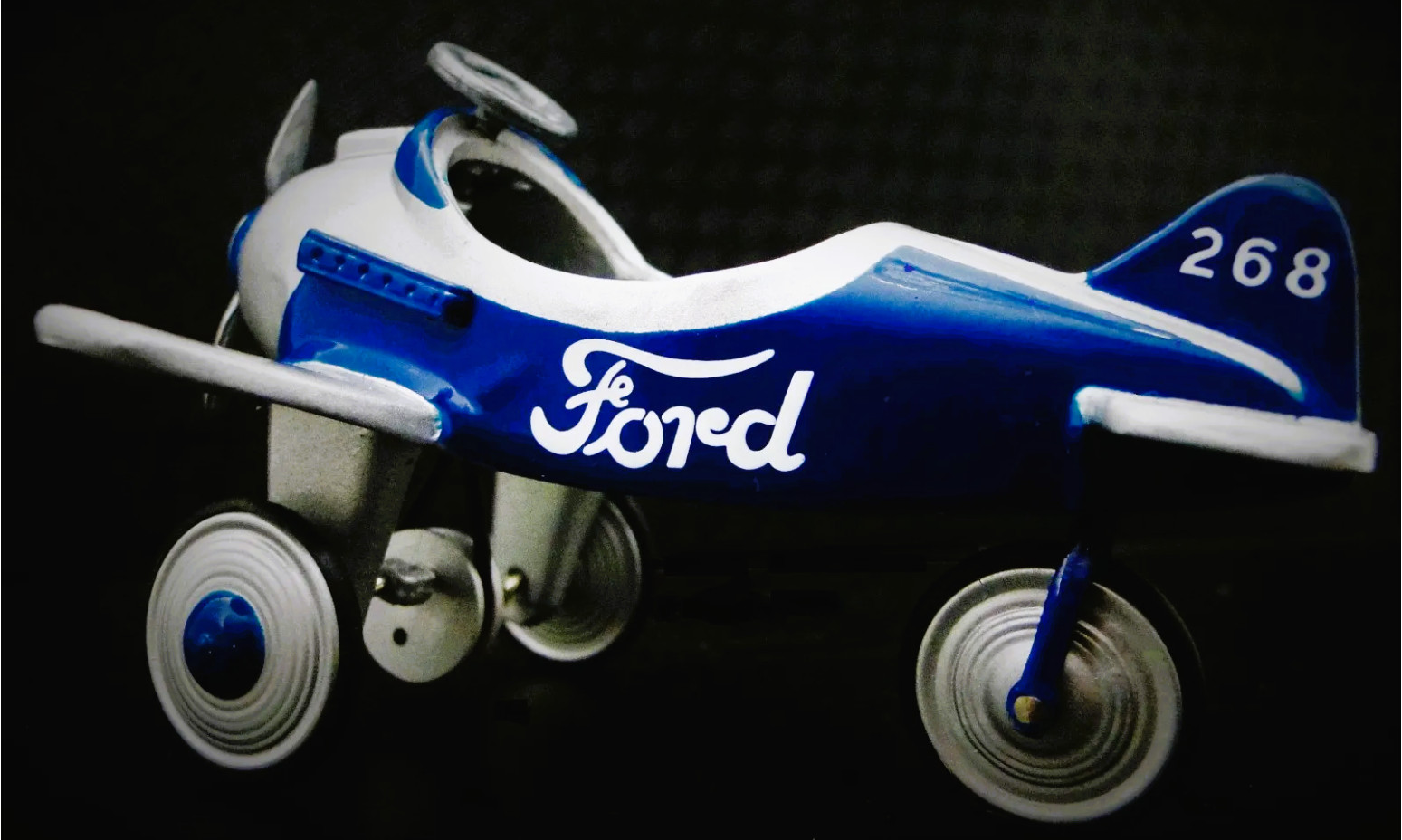Ford P51 Mustang 1969 WW2 Plane MINI Pedal Car Metal Body SCALE MODEL AIRPLANE Ford P51 Mustang 1969 WW2 Plane MINI Pedal Car Metal Body SCALE MODEL AIRPLANE