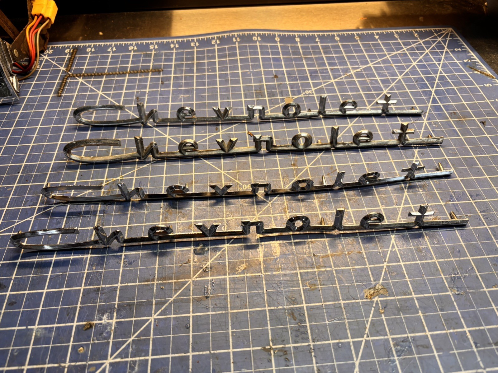 Late 50s 1957 Chevy Chevrolet V8 Hood or Trunk Chrome Script Emblem & Clips Late 50s 1957 Chevy Chevrolet V8 Hood or Trunk Chrome Script Emblem & Clips