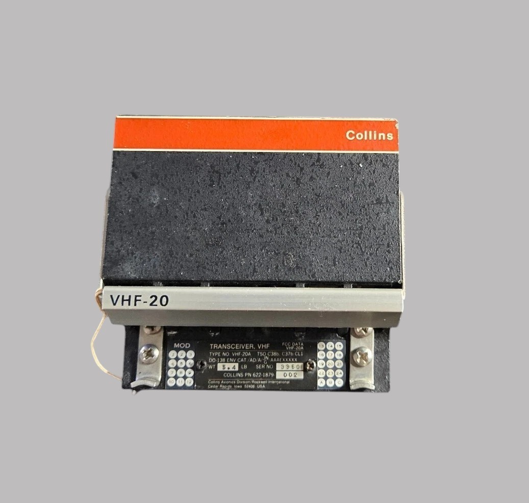 P/N 622-1879-002 Collins VHF-20A Transceiver