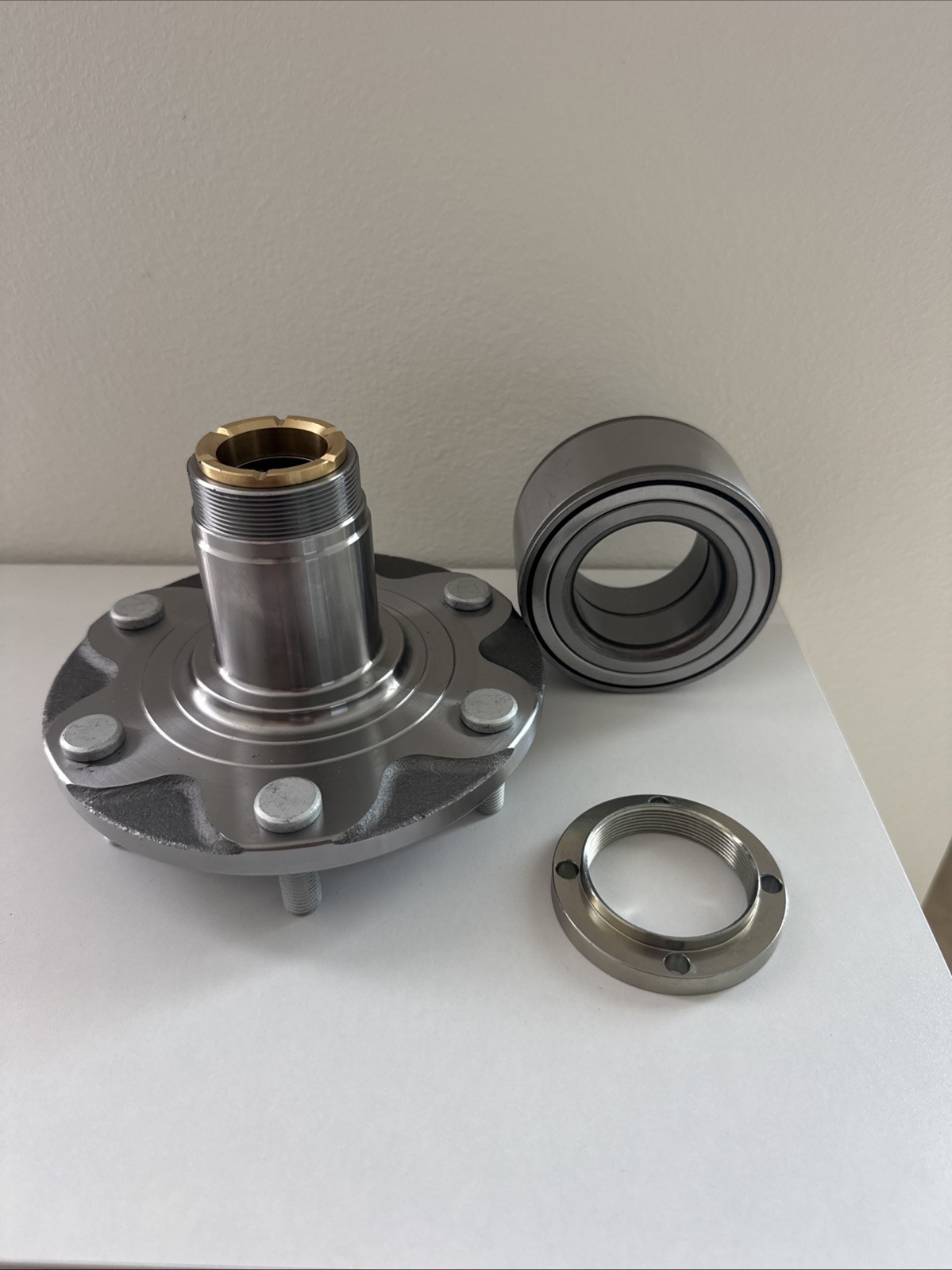 New Front Wheel Hub & Bearing Assembly Kit 6 Lug Wheel Studs w/ Needle Bushing New Front Wheel Hub & Bearing Assembly Kit 6 Lug Wheel Studs w/ Needle Bushing