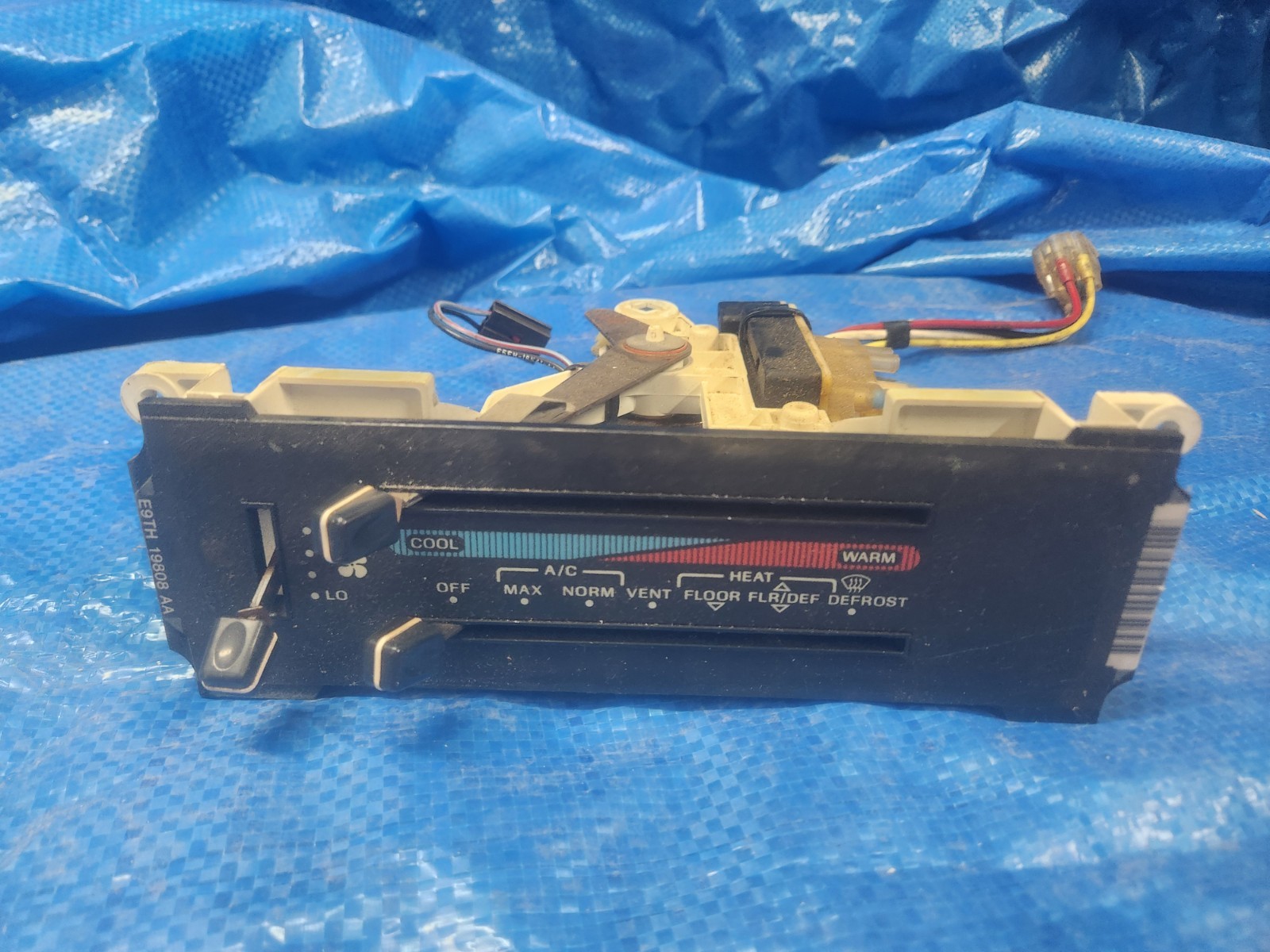 89-91 Ford F150 F250 F350 Bronco - AC Heater CLIMATE CONTROL 89-91 Ford F150 F250 F350 Bronco - AC Heater CLIMATE CONTROL