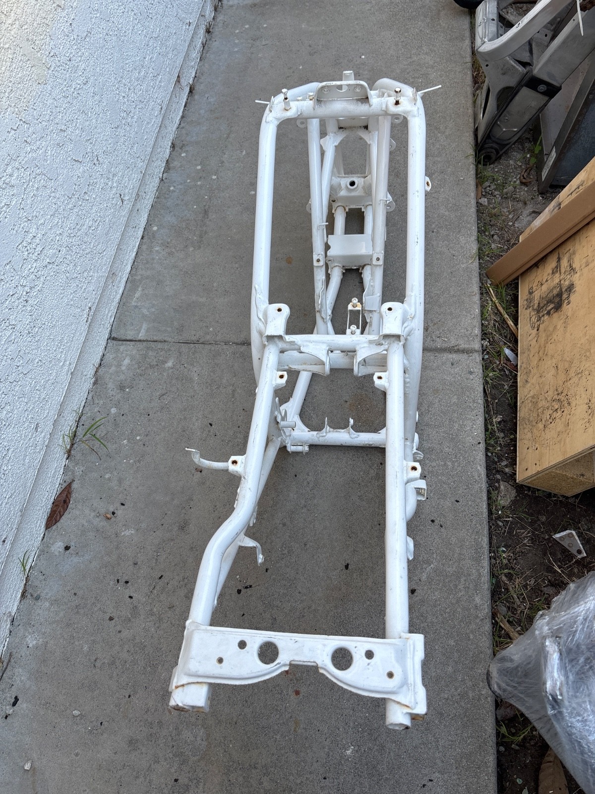1988-2002 yamaha blaster yfs200 frame OEM factory original used