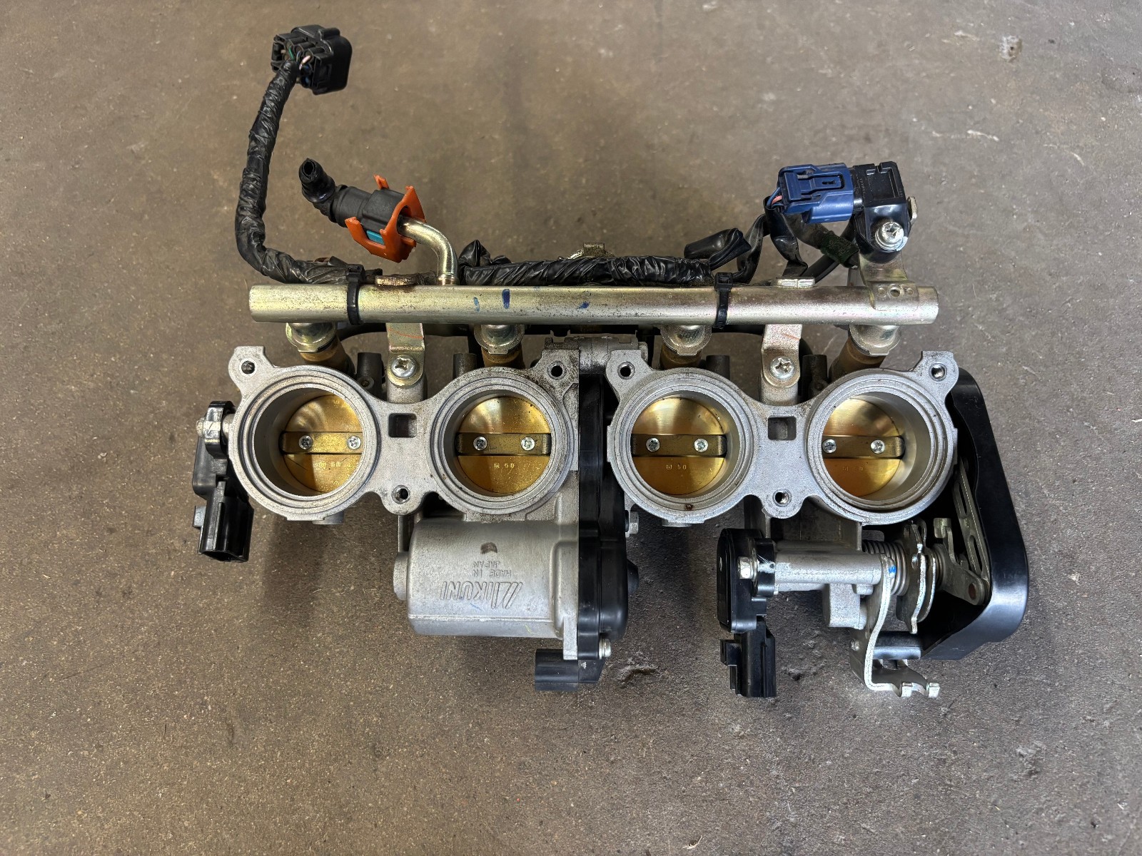 Yamaha YZFR6 YZF R6 08 09 10 11 12 13 14 15 16 OEM Throttle Body injectors TPS