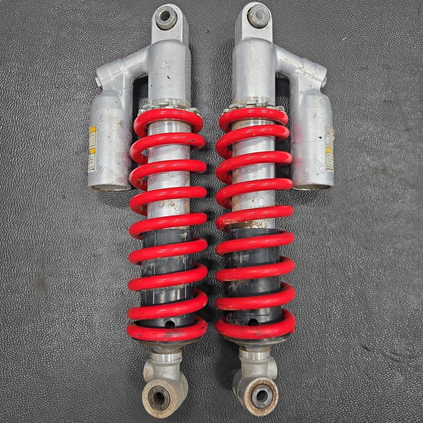 08-13 2008 Kawasaki Teryx 750 KRF750 OEM Rear Shock Absorber Set Pair