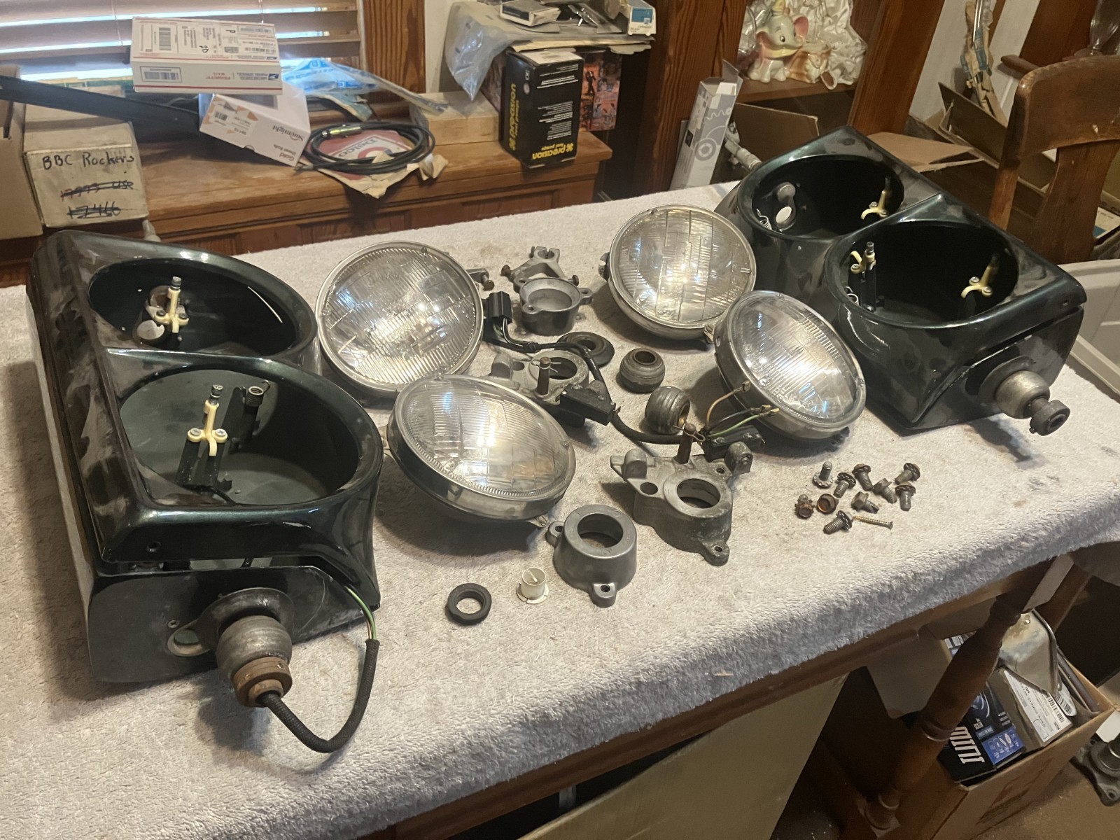 1963 1964 1965 1966 1967 Corvette LH & RH Headlamp Headlight Assemblies Buckets
