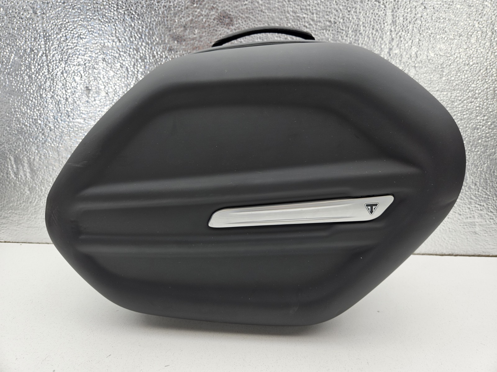 NEW 2020-2026 Triumph Rocket 3 Semi-Rigid Pannier Luggage Bag Case Right OEM LT NEW 2020-2026 Triumph Rocket 3 Semi-Rigid Pannier Luggage Bag Case Right OEM LT