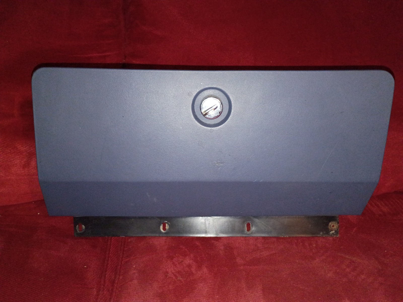 1978-1988 G Body Regal Monte Carlo Cutlass Glove Box Blue EL CAMINO OEM WITH KEY