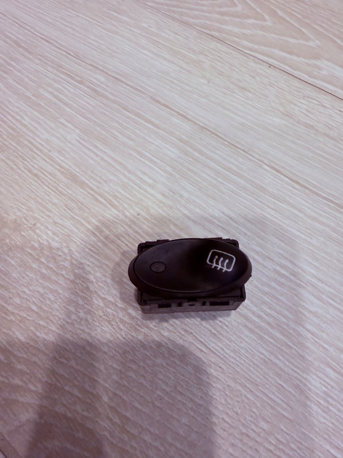 97-04 Porsche 911 996 Boxster 986 Window Defroster Switch OEM 986 613 134 10 A05 97-04 Porsche 911 996 Boxster 986 Window Defroster Switch OEM 986 613 134 10 A05