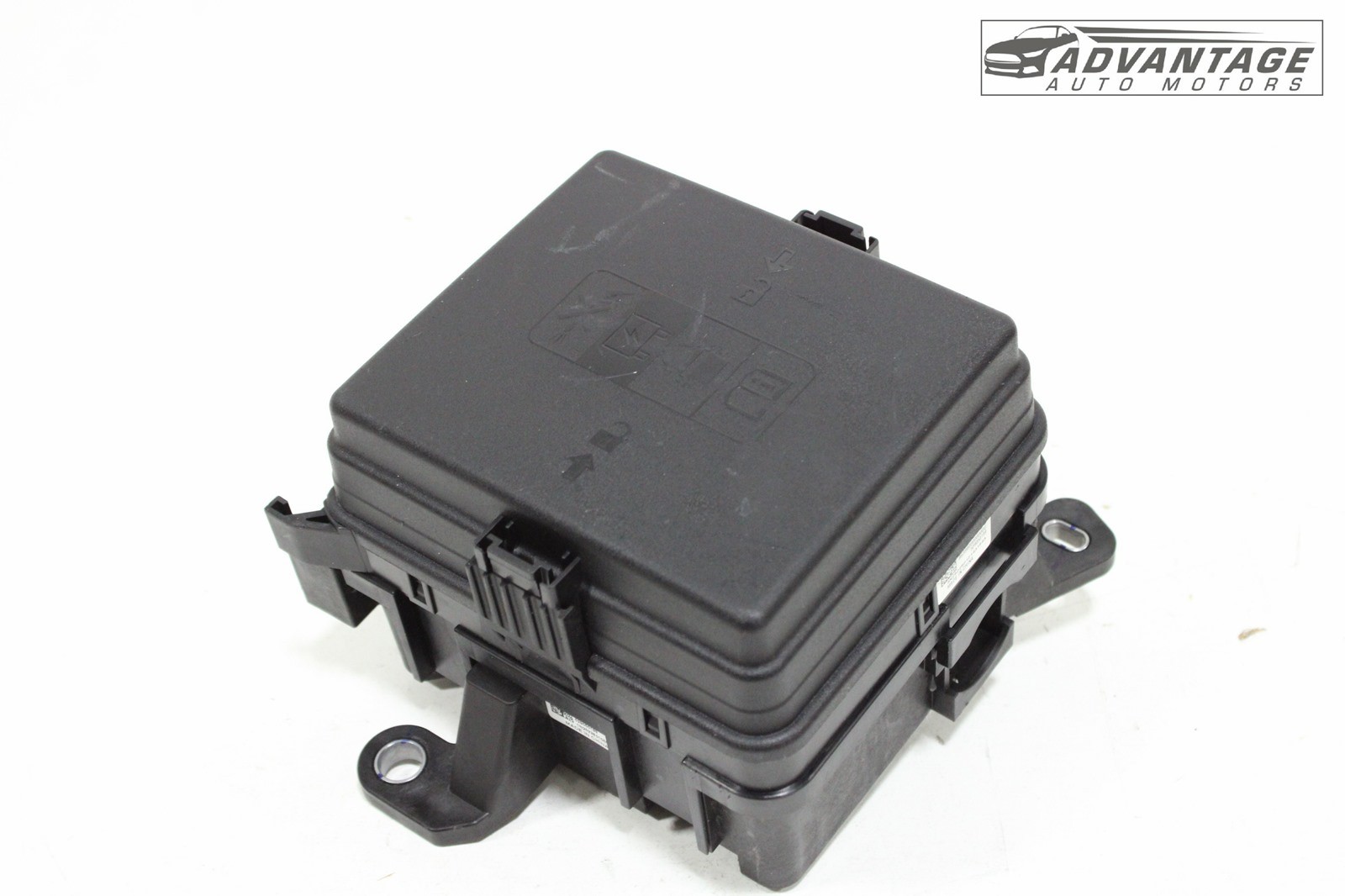 2025-26 CHEVROLET EQUINOX 1.5L ENGINE COMPARTMENT FUSE RELAY BOX BLOCK OEM