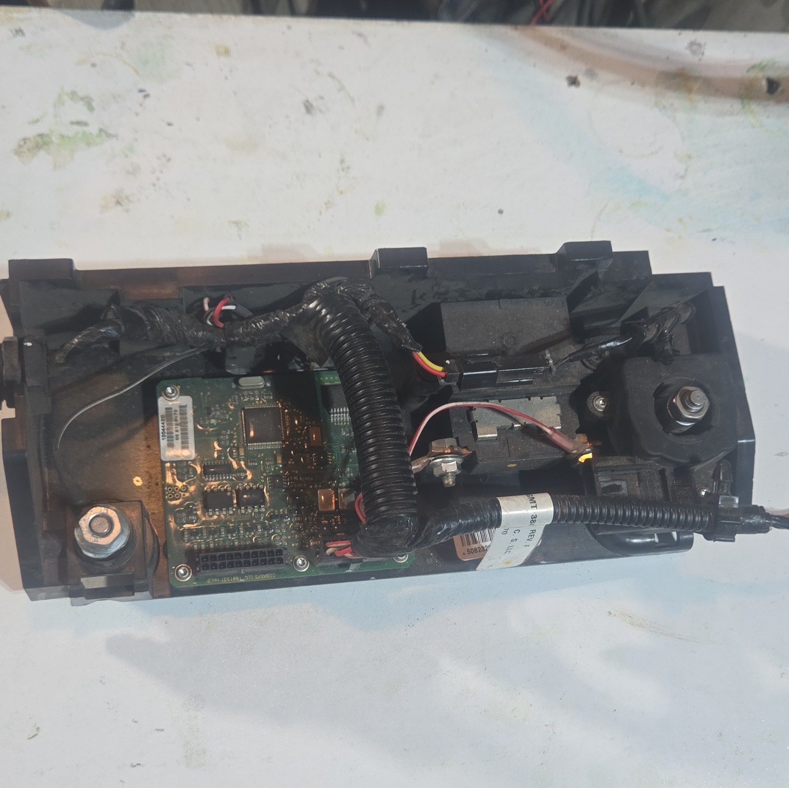 2007-2010 GM HYBRID MALIBU/VUE/AURA DRIVE BATTERY CONTROL MODULE 1004442B 2007-2010 GM HYBRID MALIBU/VUE/AURA DRIVE BATTERY CONTROL MODULE 1004442B
