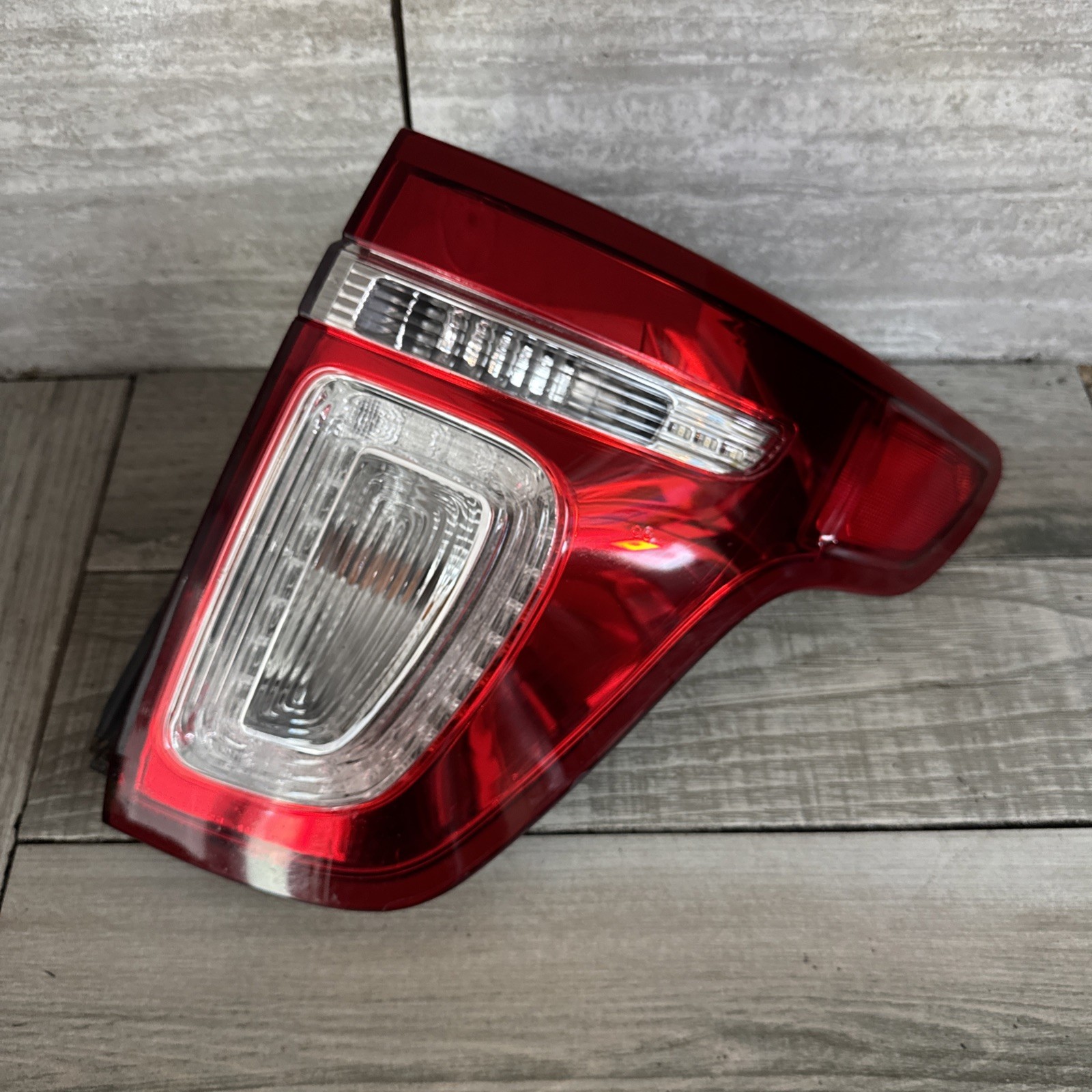 🥇GENUINE 2011-2015 Ford Explorer Right Passenger Side Halogen Tail Light Lamp