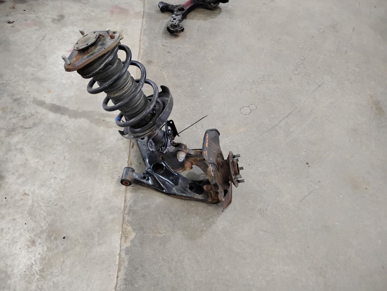 (LOCAL PICKUP ONLY) Driver Front Knee Sedan Standard Suspension Fits 20-25 COROL