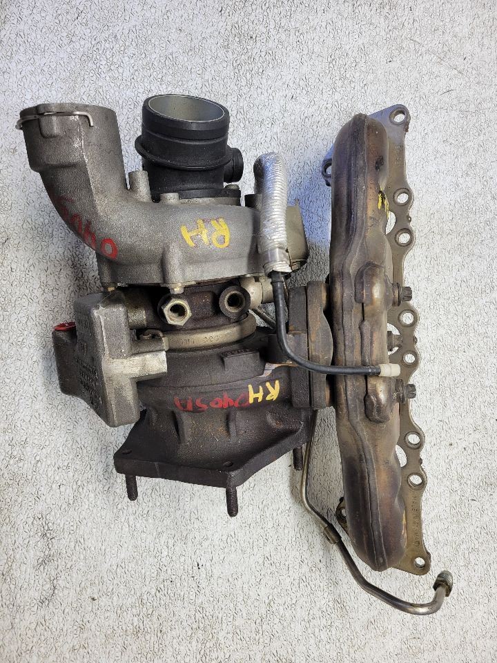2003 2004 2005 2006 Porsche Cayenne Turbocharger w/ Manifold 948-123-015-56