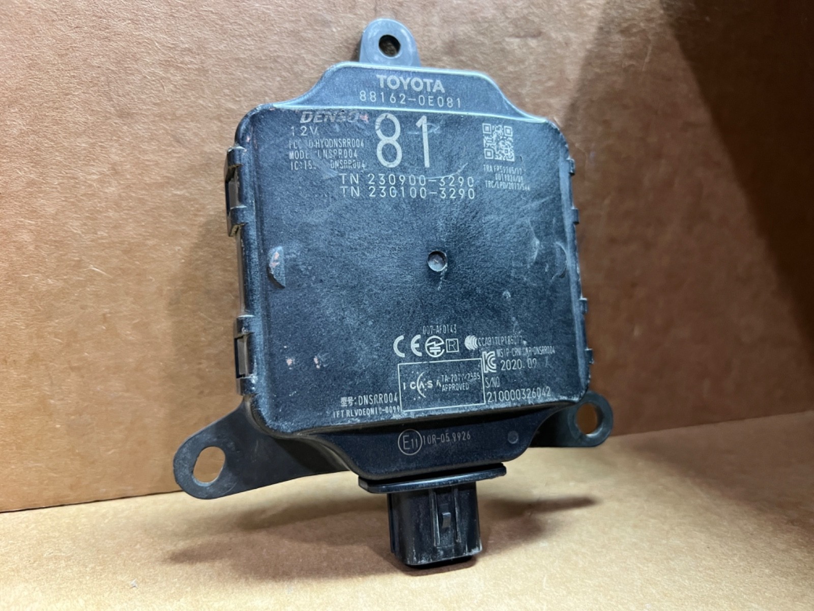 OEM 2020-2022 Toyota Highlander Blind Spot Radar Sensor Module 88162-0E081 OEM 2020-2022 Toyota Highlander Blind Spot Radar Sensor Module 88162-0E081