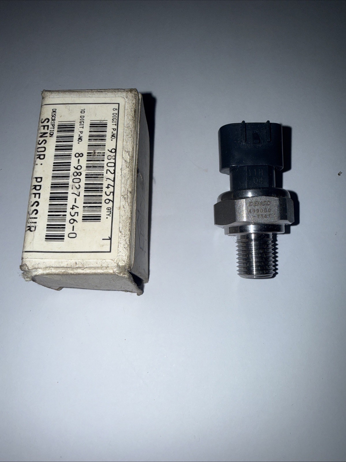 98027456 NEW GM OEM OIL PRESSURE SENSOR CHEVROLET GMC CADILLAC B25 Denso OE 98027456 NEW GM OEM OIL PRESSURE SENSOR CHEVROLET GMC CADILLAC B25 Denso OE