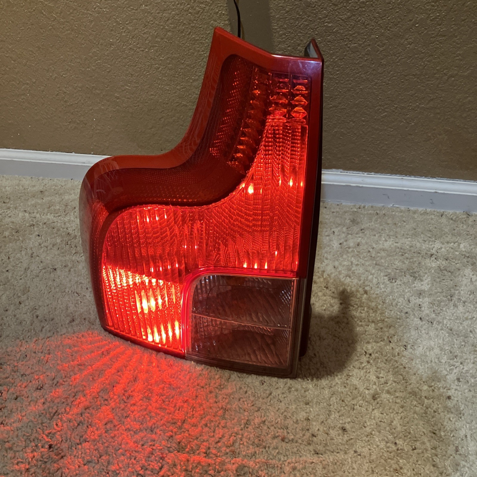 2007-2012 Volvo XC90 Tail light Assembly Left Driver Side Genuine OEM