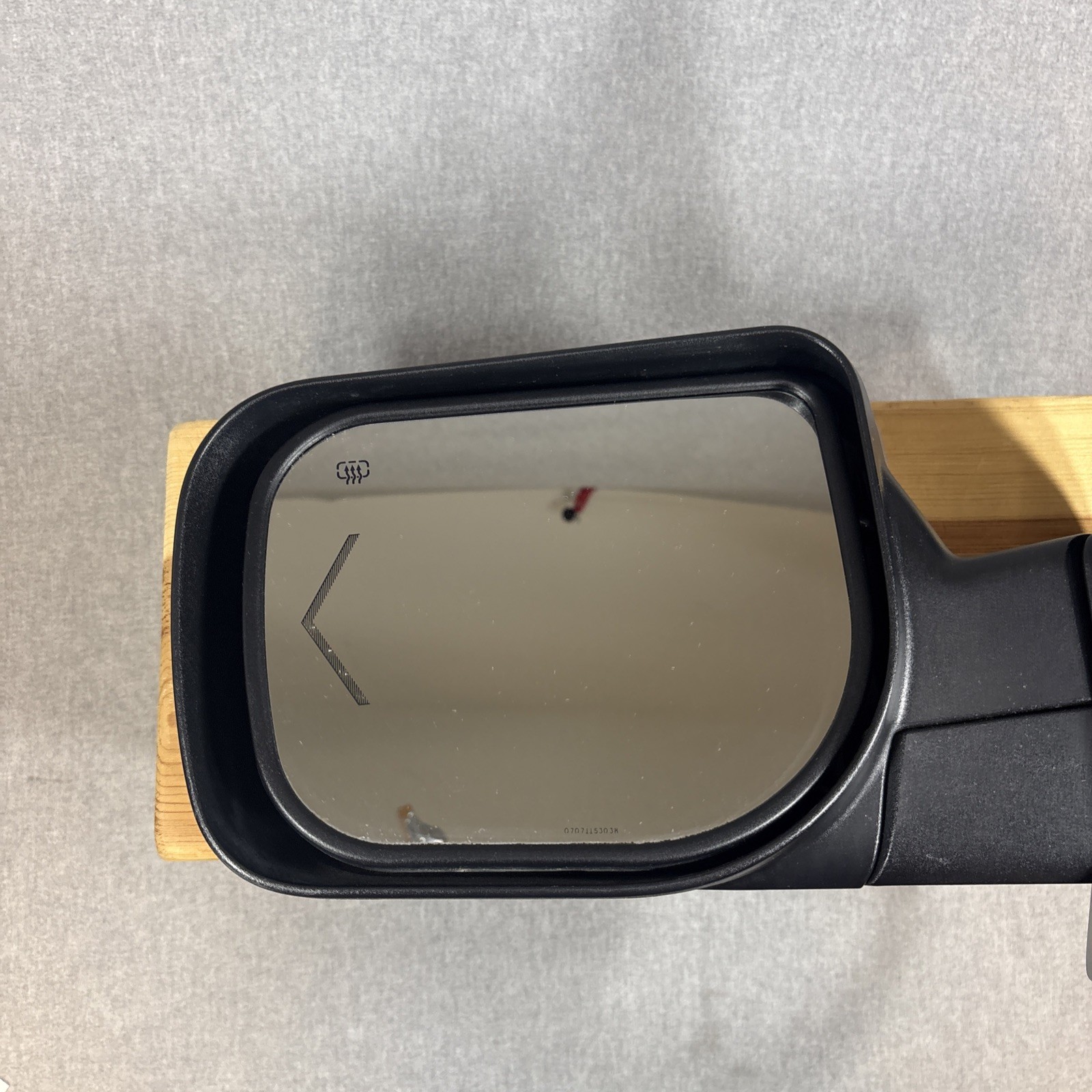 08-15 Nissan Titan OEM LH Driver Mirror Heated Turn Signal 1408679-BL