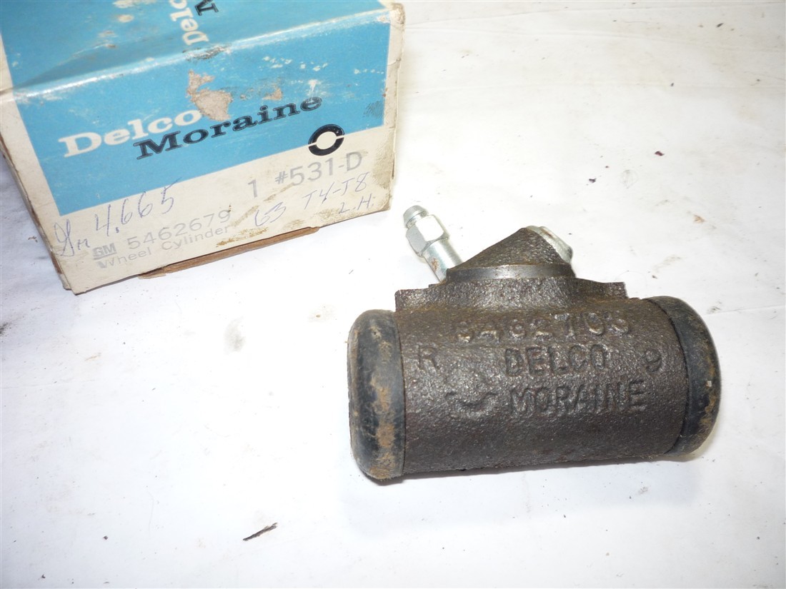 1961 62 63 Pontiac Tempest Lemans LH front wheel cylinder nos 5462679